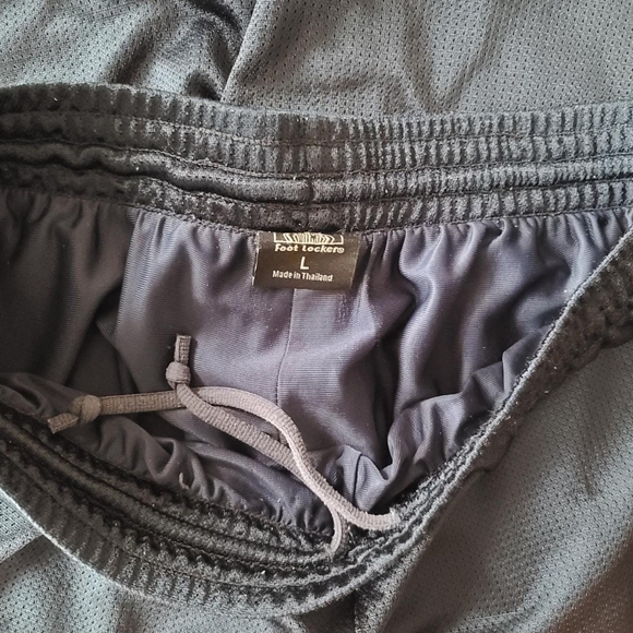 Foot Locker Drawstring Shorts Large Navy Blue - Picture 3 of 3